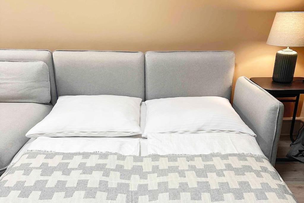 2 Mit Parkplatz Apartment *